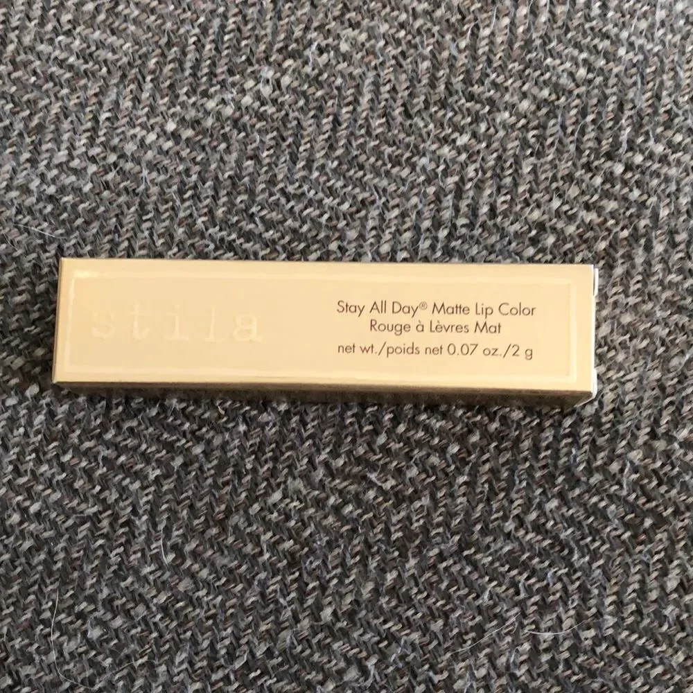 Stila stay all